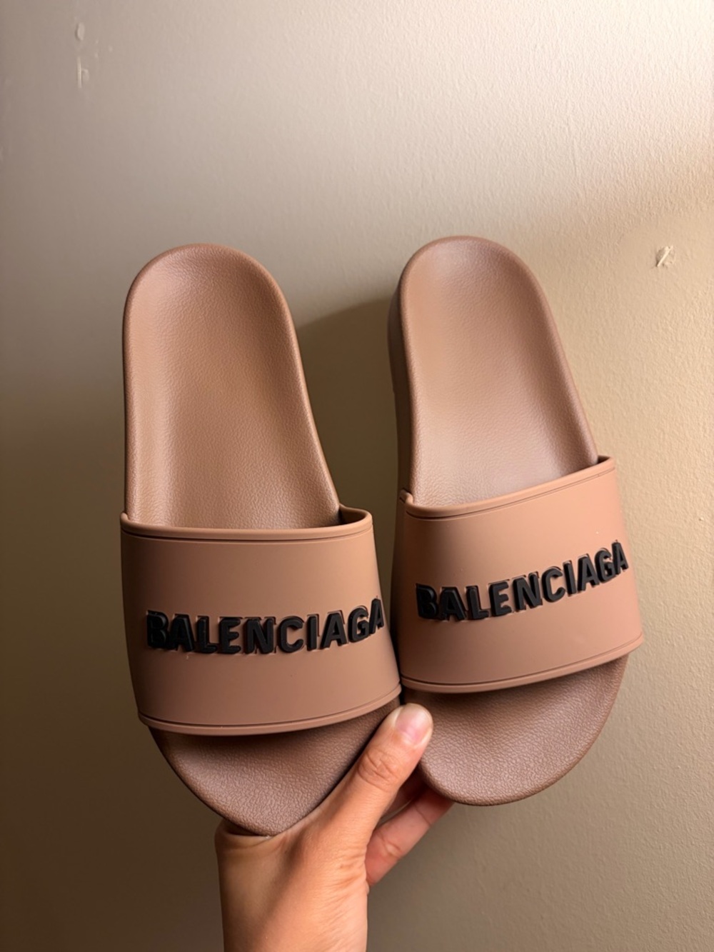 Balenciaga Tan Brown Logo Slide Sandals - Picture 2 of 4